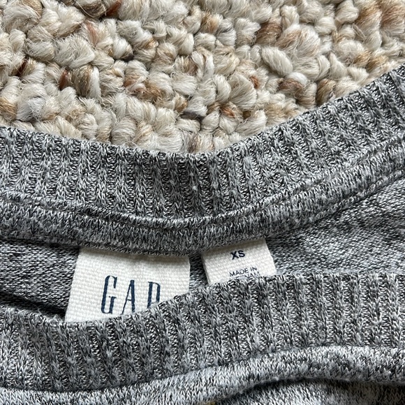 GAP Heather Gray Pullover with Gold Star Accents - Picture 3 of 4